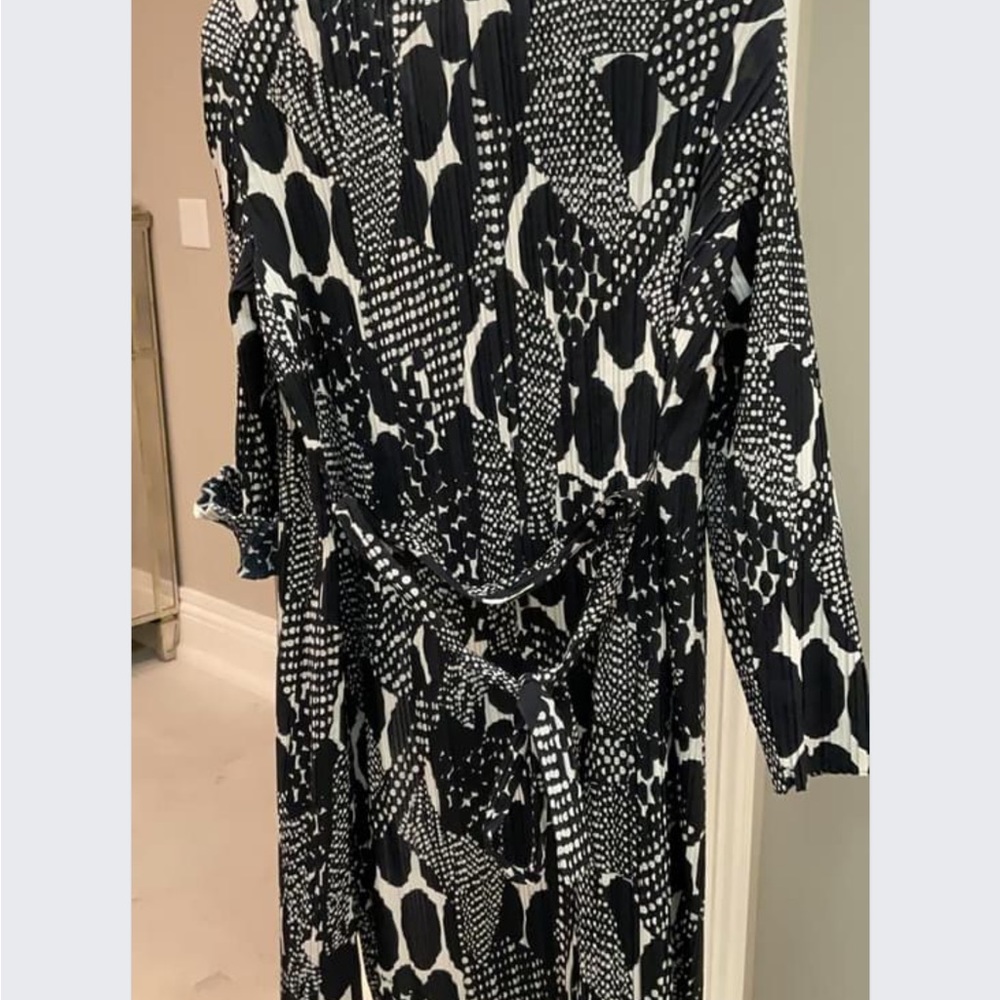 Chico’s Travelers Crinkle Textured Jacket